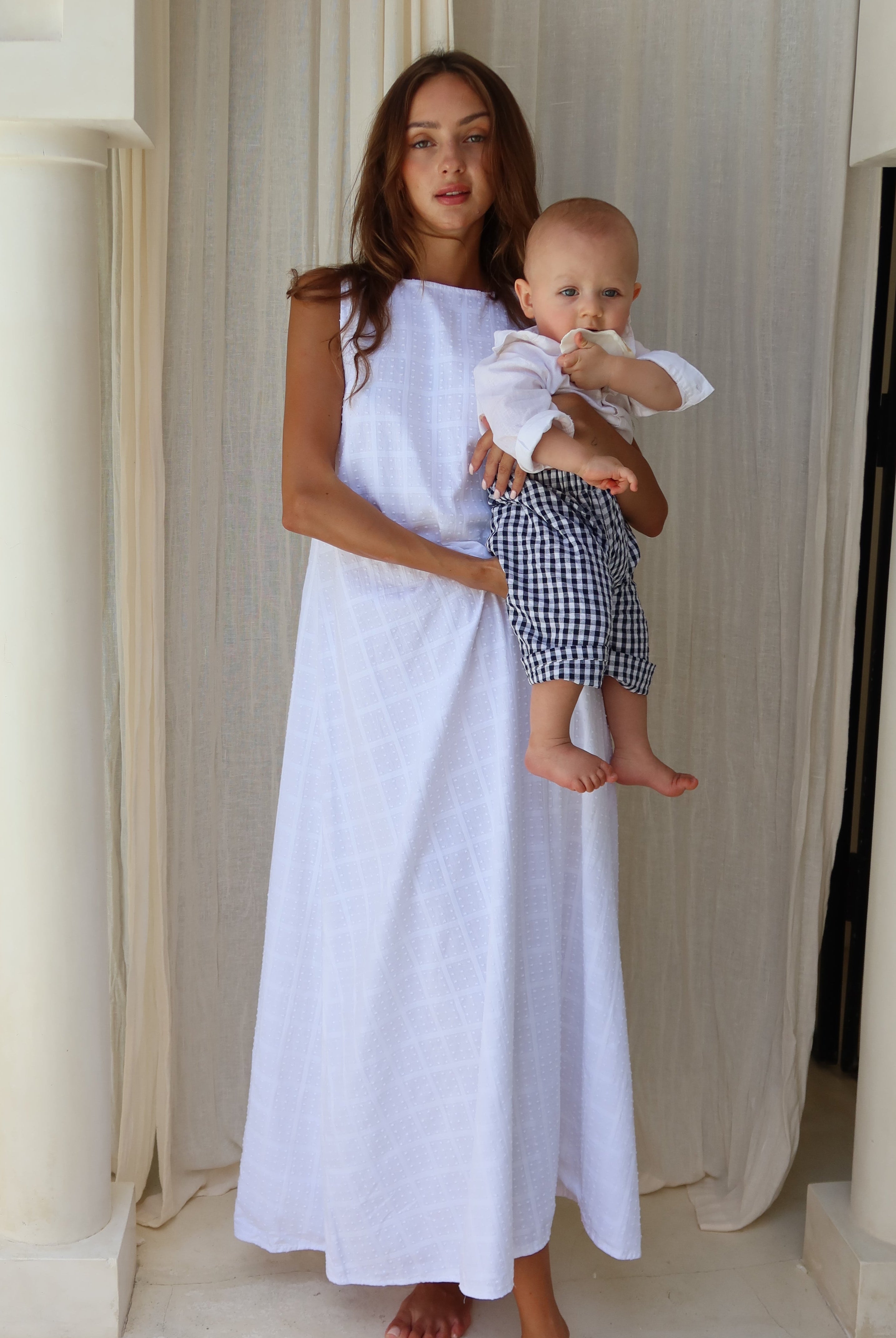 Chic coordinating outfit ideas for families on vacation