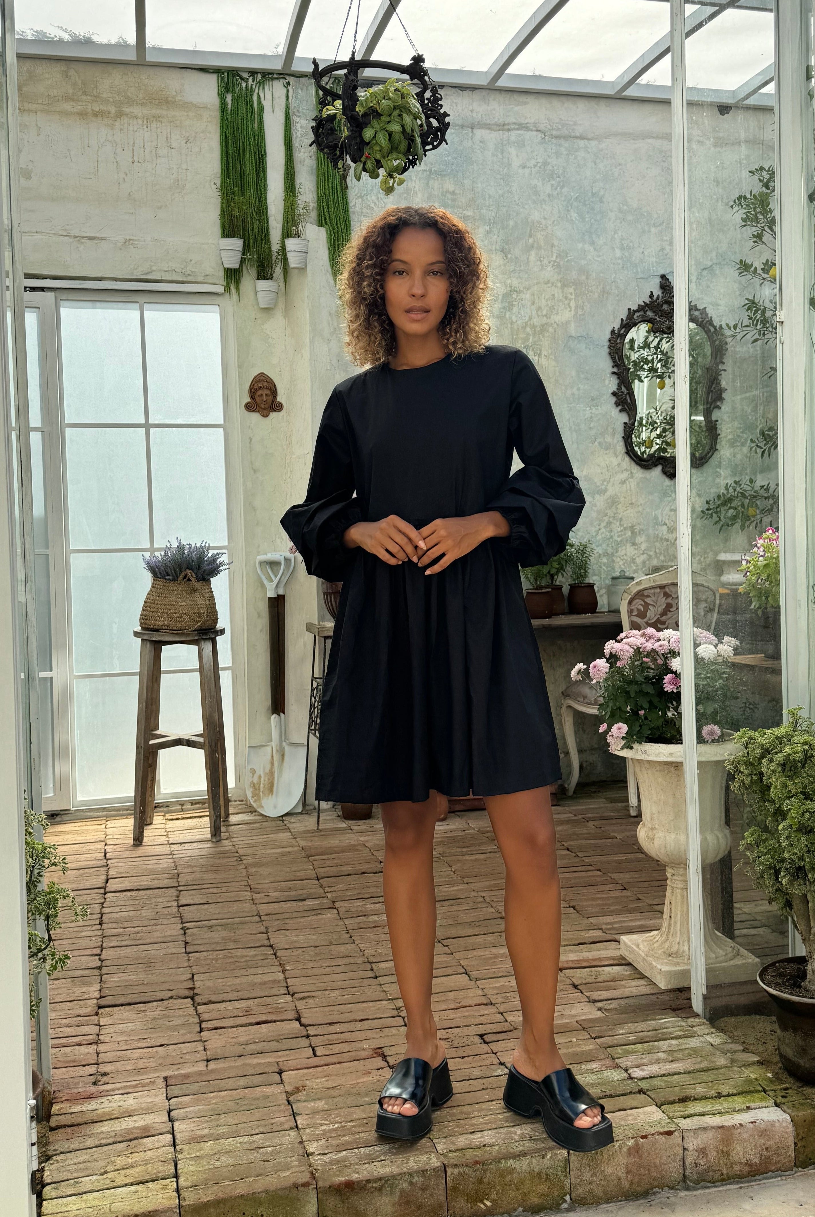 Black ruffle sleeve Nori Dress concert and summer night out outfit 2026, effortless cotton mini dress for evening occasion and going-out look