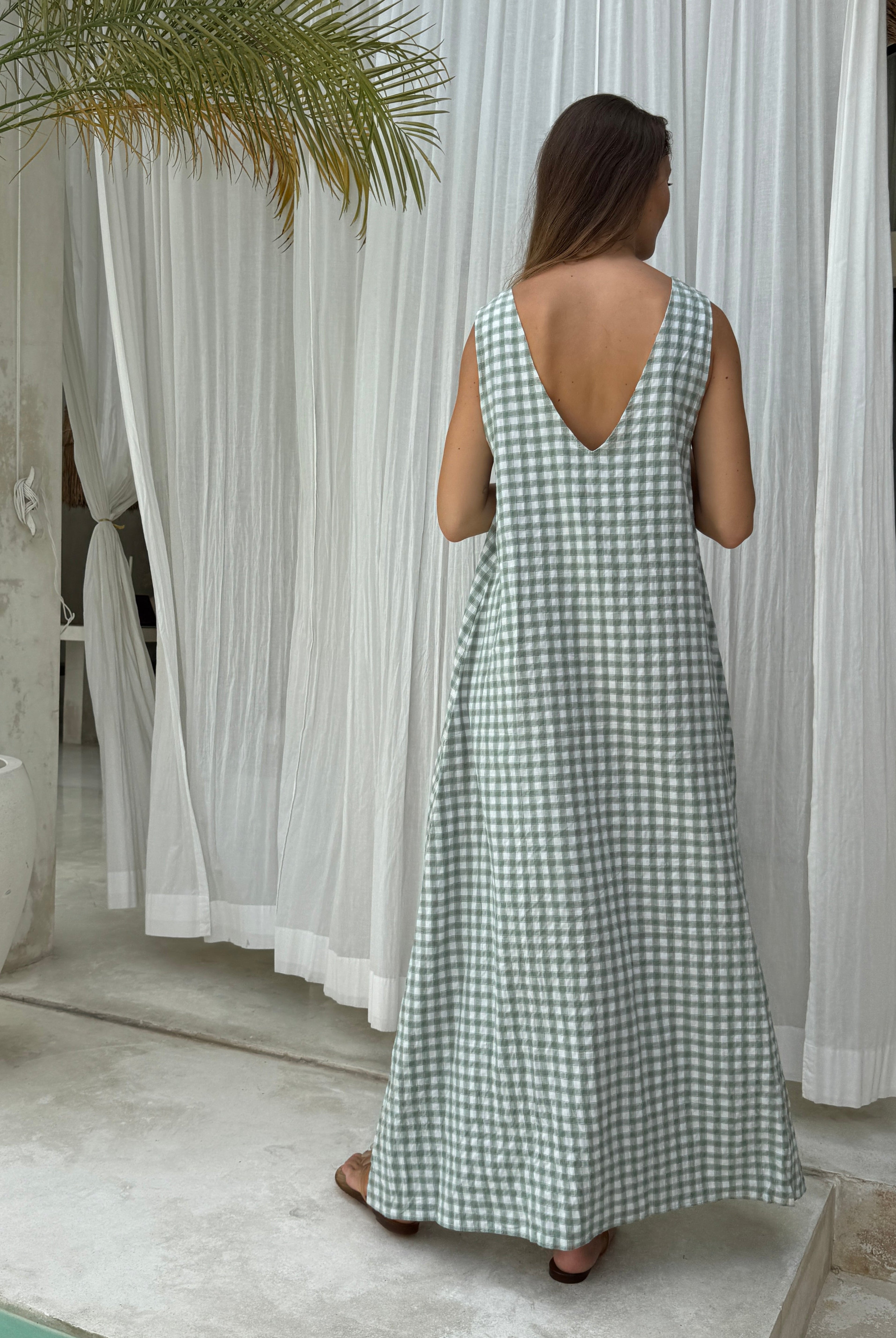 Effortless green check maxi dress in relaxed fit, reversible bump-friendly cotton dress for garden party, brunch or beach vacation Puka The Label