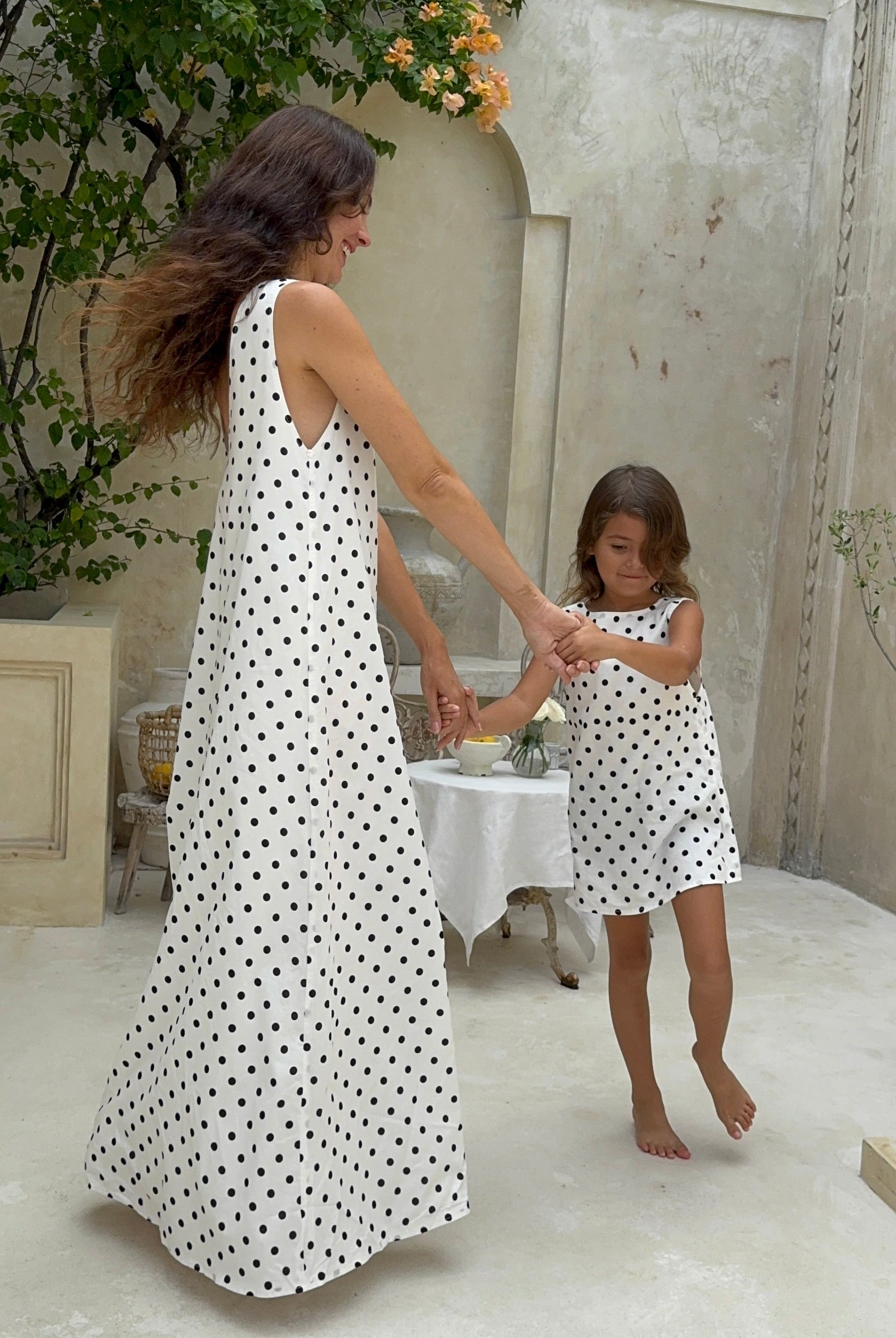 Mother daughter matching polka dot dresses Mother's Day 2026 outfit idea, preppy mommy and me cotton maxi dress for spring brunch and celebrations