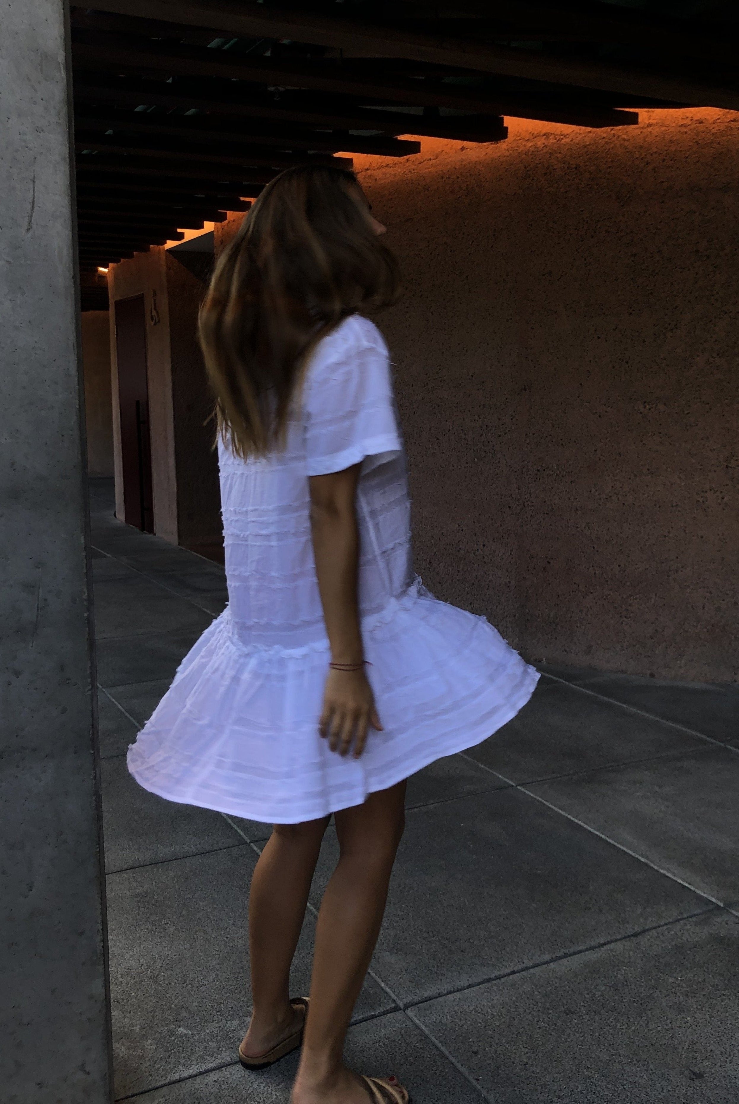 White cotton dress, easy to wear