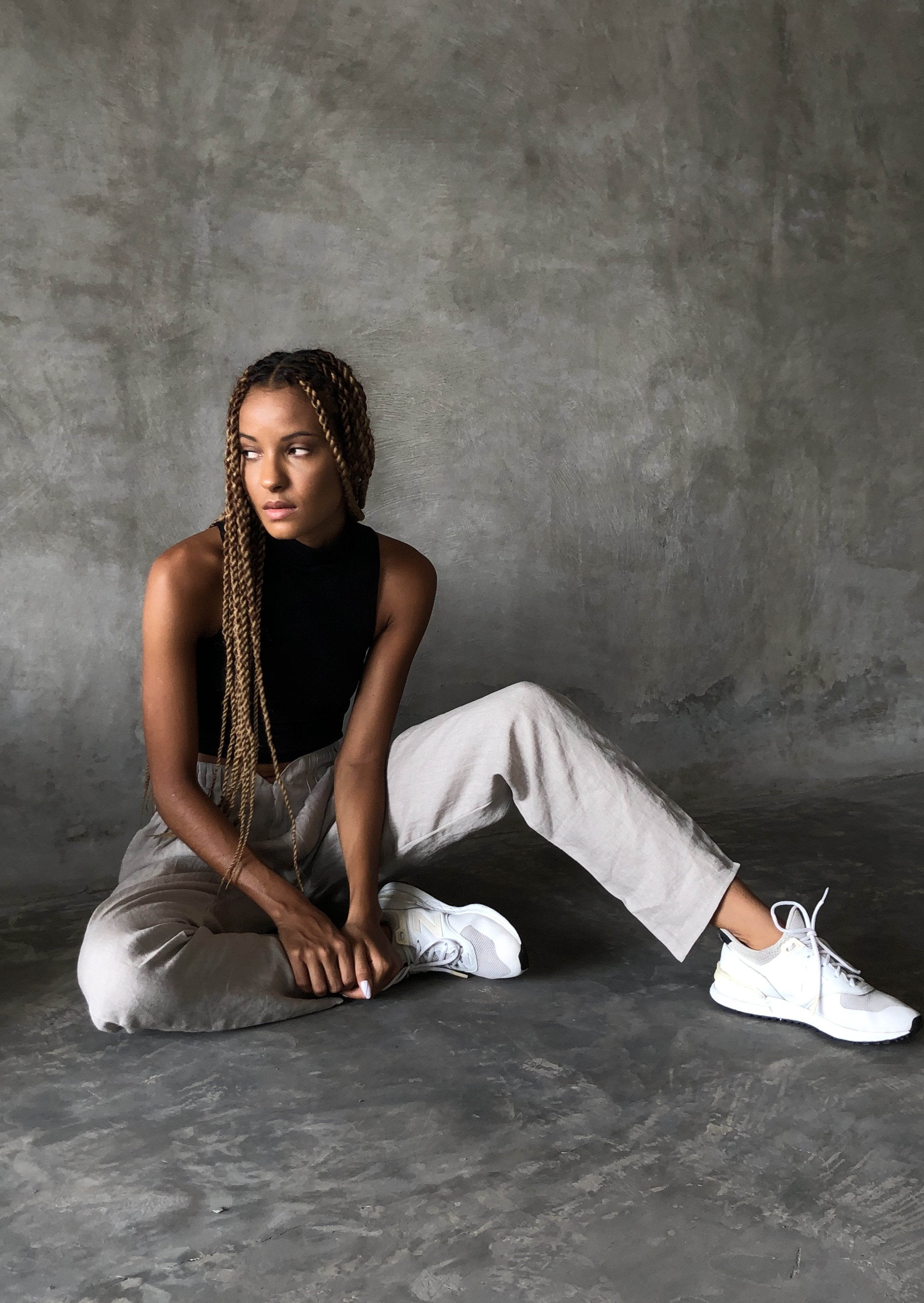 Lightweight natural linen women's beach pants for summer 2022, soft flowy pants, light weight linen pants, natural aesthetic, neutral beach aesthetic, coastal style, coastal vibes, coastal grandmother style, beach outfits, beach vacation style ideas 2022, nantucket style ideas for women, what to wear in nantucket, what to wear in the hamptons, beach linen sets for women, emerging designers in nyc, neutral beach outfits